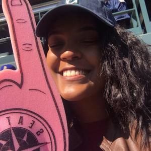 Meet your Posher, Thamysha